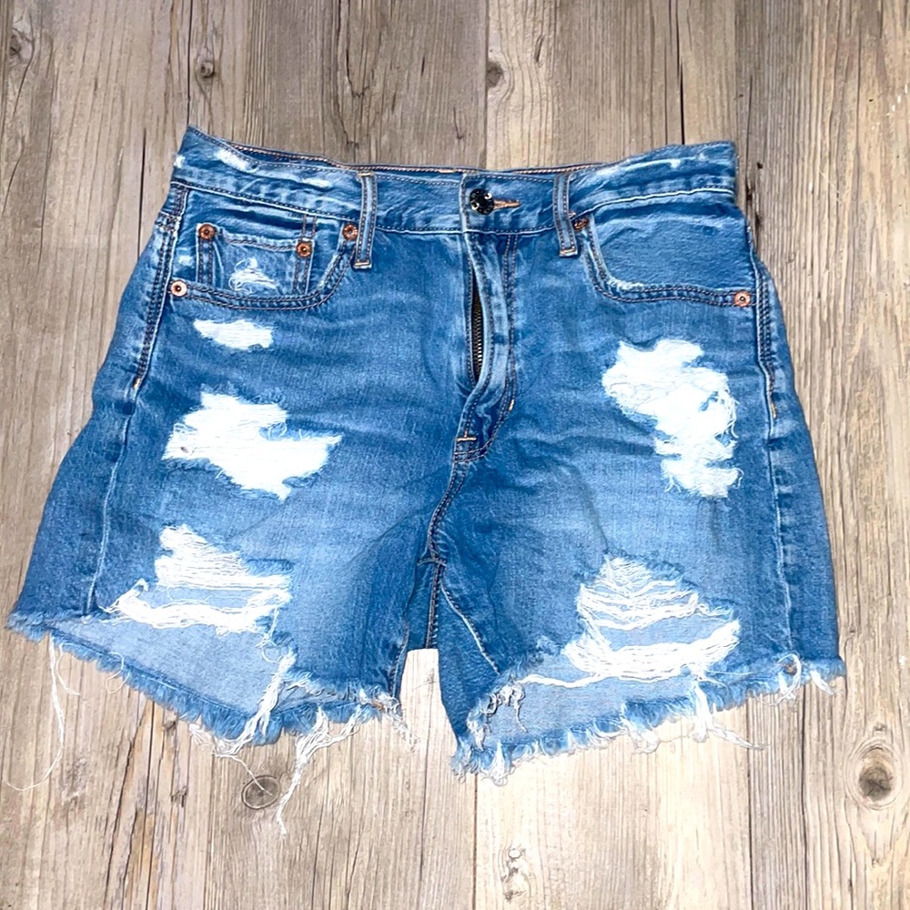 American eagle. Denim Mom Shorts.